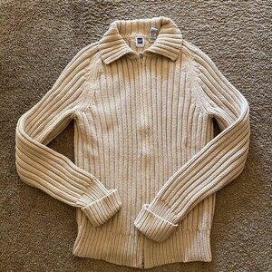 Gap knit sweater